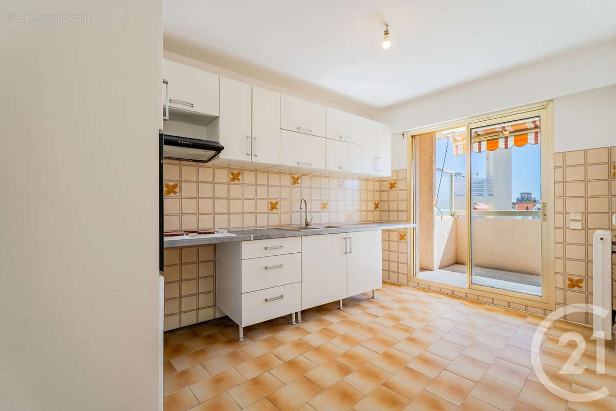Appartement 96 m² à Nice  - photo 13