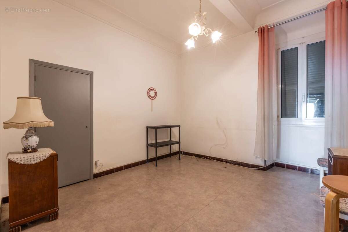 Appartement à L'ESCARENE
