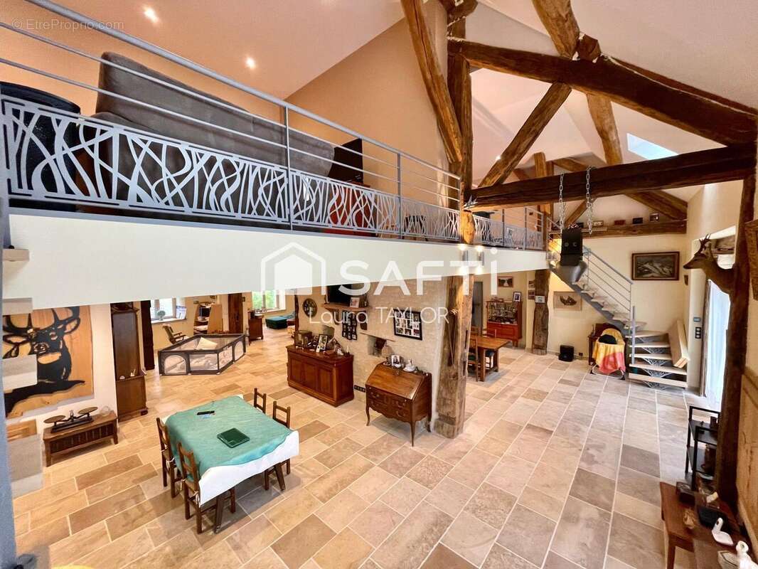 Maison 350 m² à Colmier-Le-Haut  - photo 3