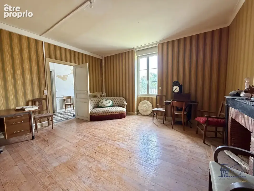 Maison 5 pièces 160 m² à vendre à Brie-Sous-Mortagne (17120) - photo 4