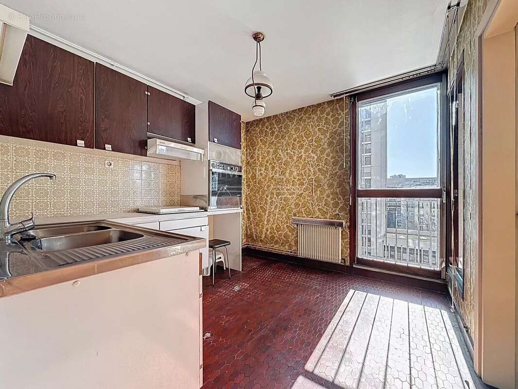 Appartement à PARIS-15E