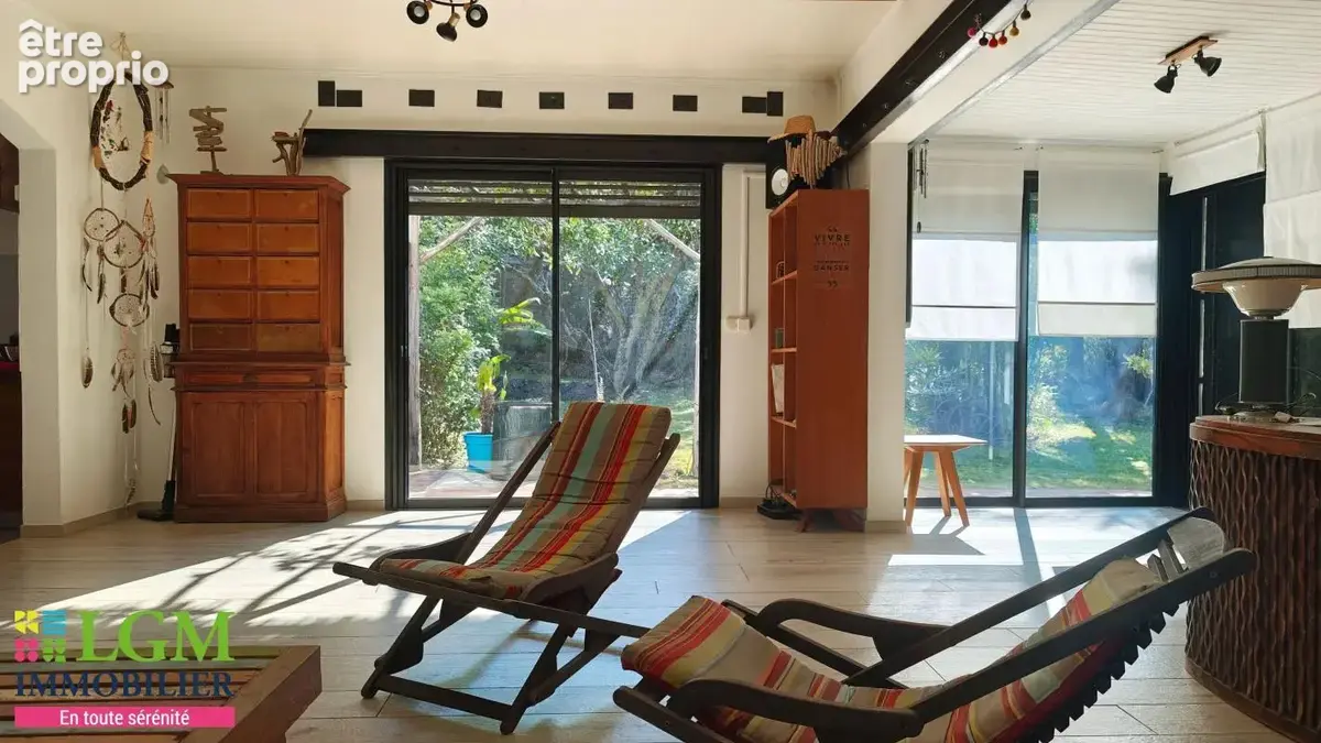 BIEN COUP DE COEUR : calme, nature et confort pour cet ensemble immobilier de 2 villas avec piscine à ST-PIERRE (97432) - photo 2