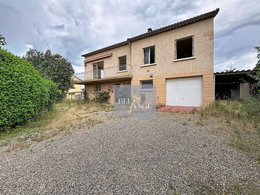 Maison à RUOMS