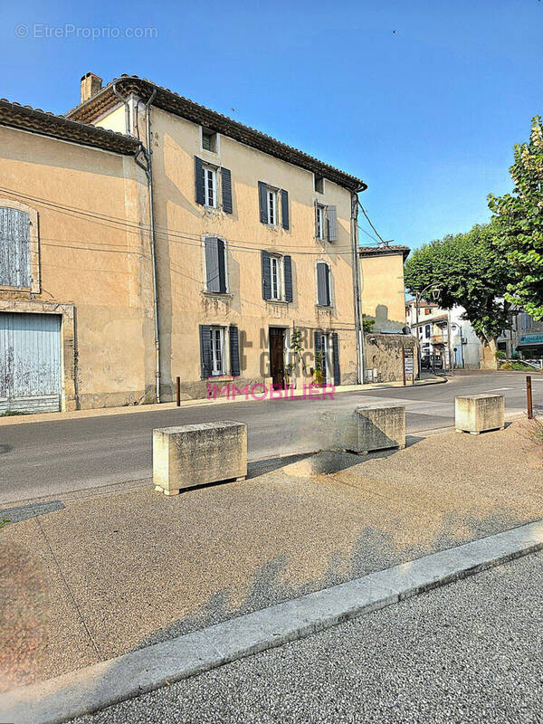 Maison à MAZAN