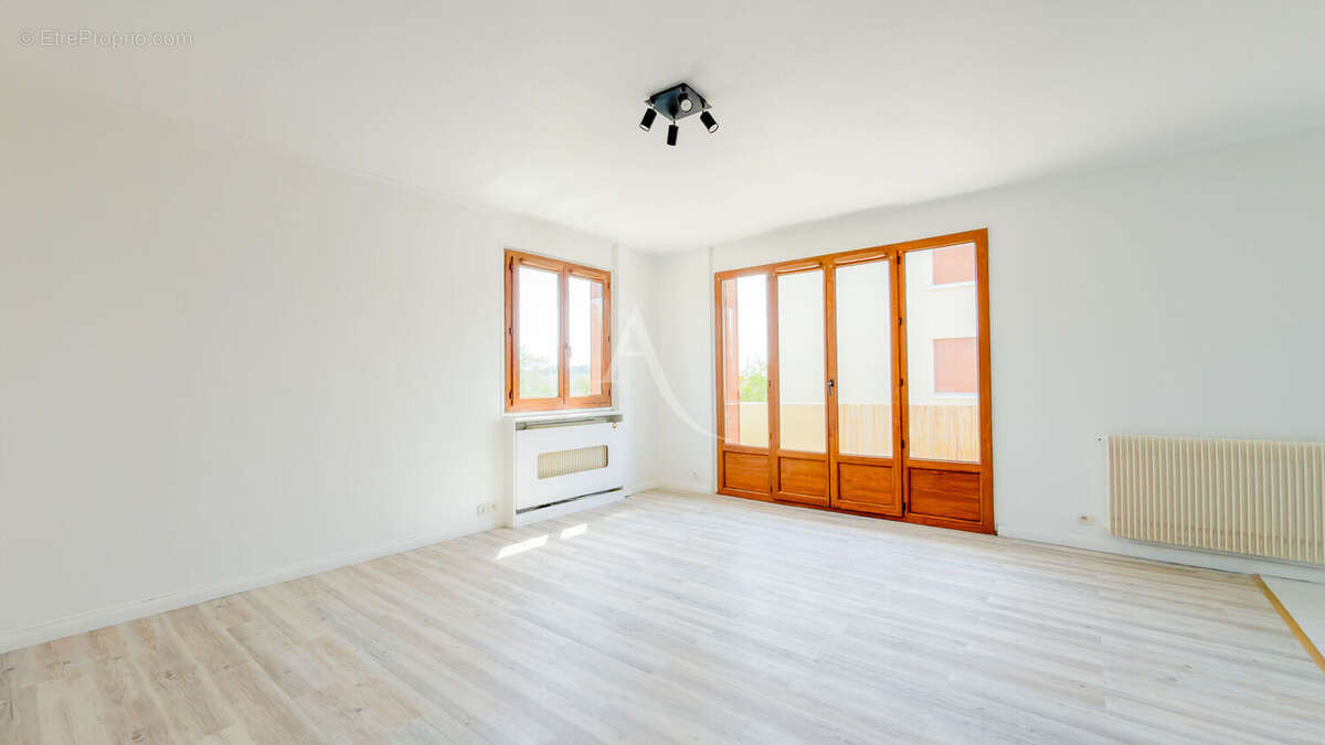 Montgeron - Studio 35,71 m² - photo 3