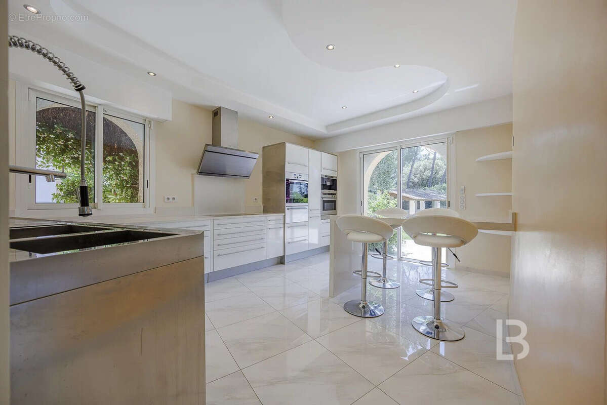 Maison à MOUANS-SARTOUX