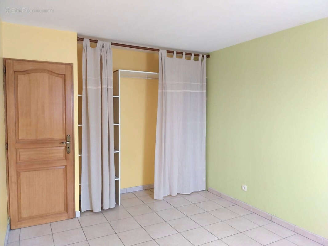 Maison 143 m² à Peret  - photo 8