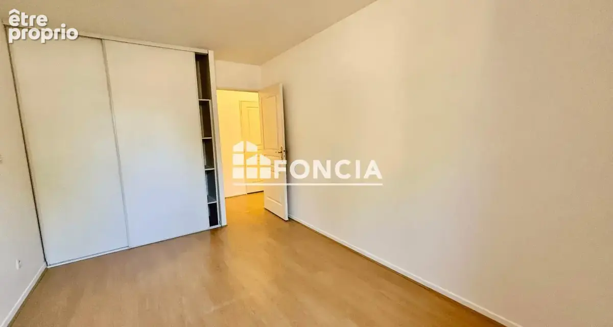 Appartement 2 pièces 45 m² à vendre à Niort (79000) - photo 8