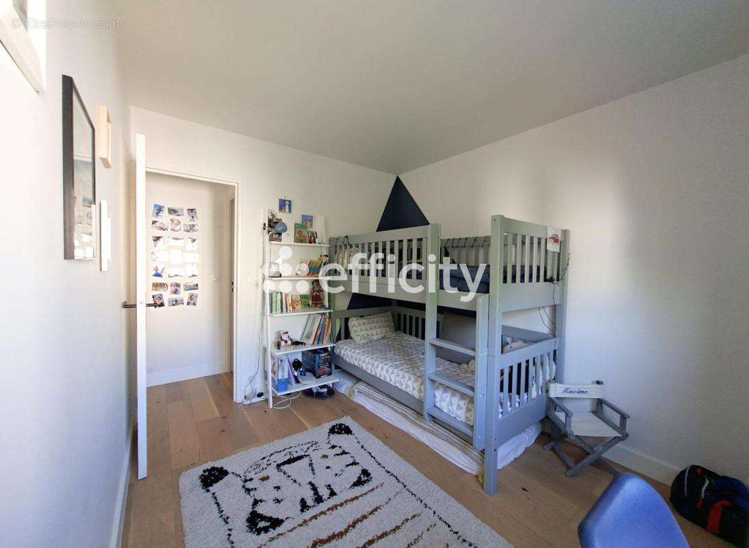 Appartement à GARCHES