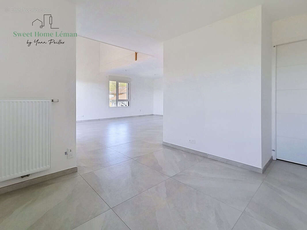 Appartement à BRENTHONNE