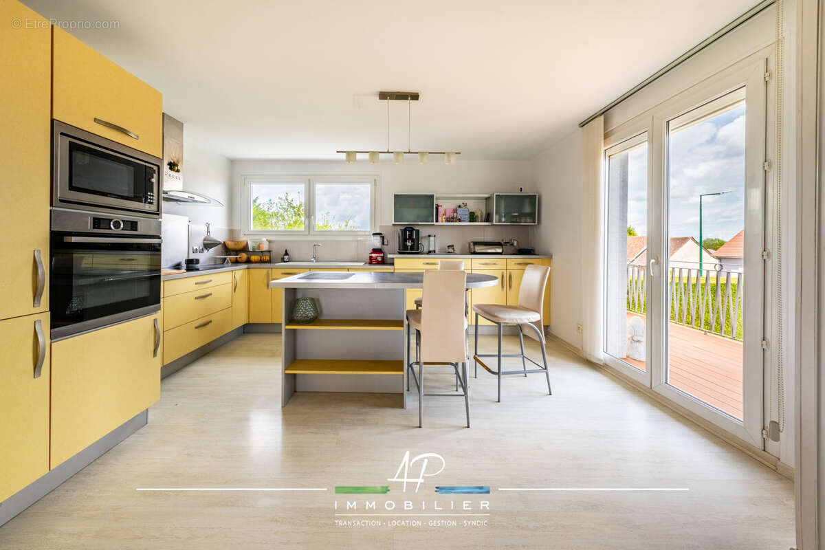 Maison à BELLENEUVE