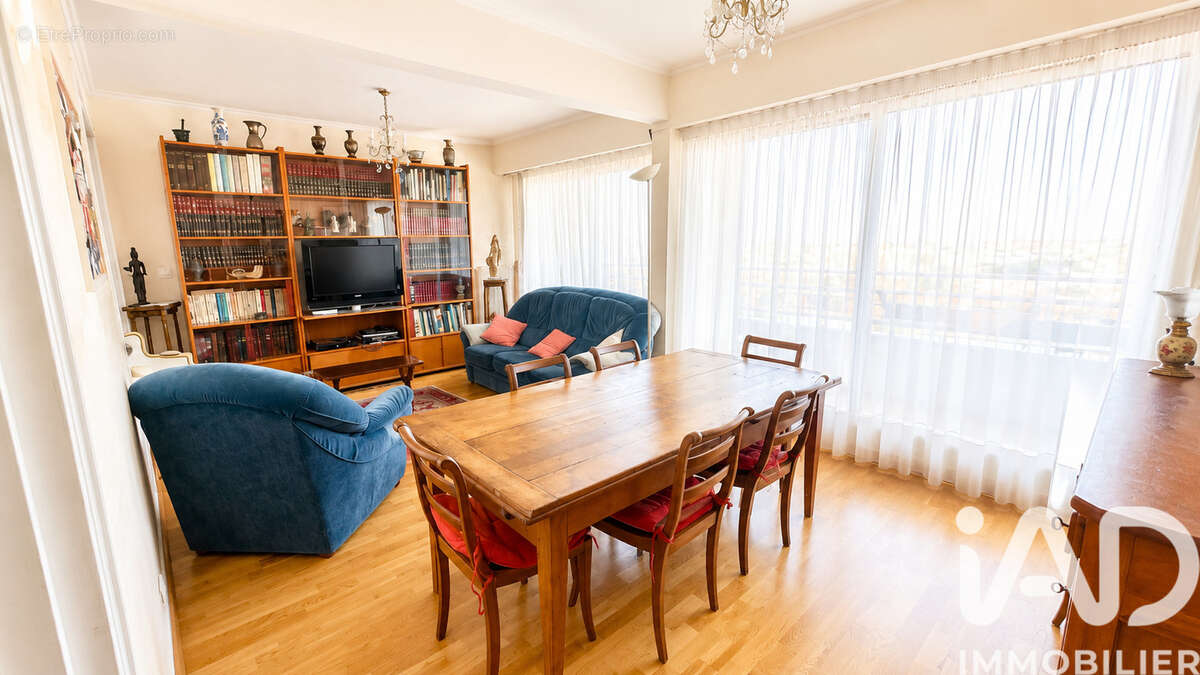 Appartement 150 m² à Courbevoie  - photo 4