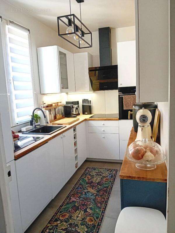 Appartement Haussmannien 75 m² traversant,  Balcons, ascenseur, chambre de service au 8 étage - photo 2