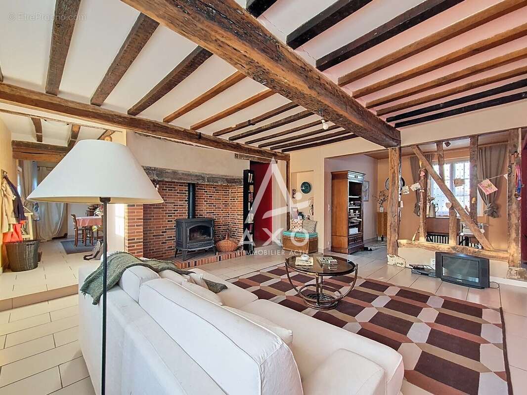 Maison à SAVIGNIES