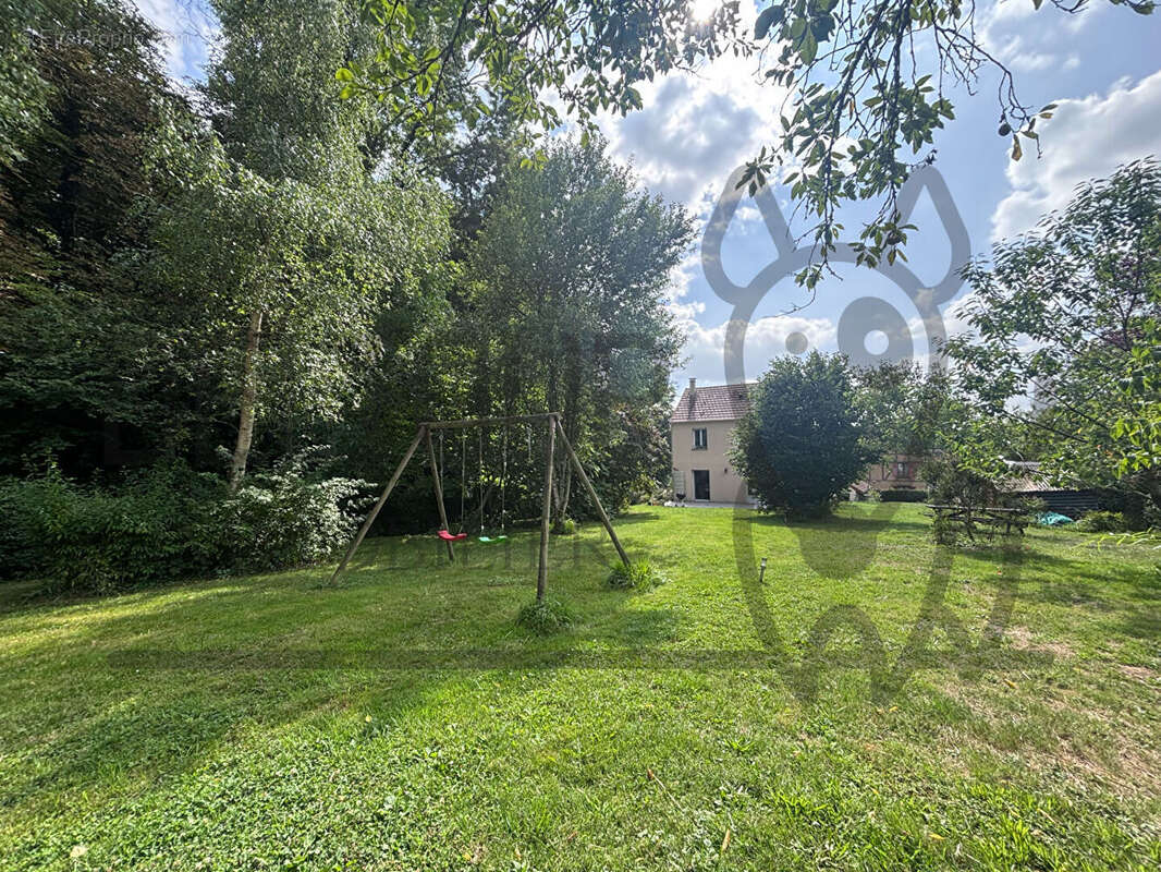 Maison à FAREMOUTIERS