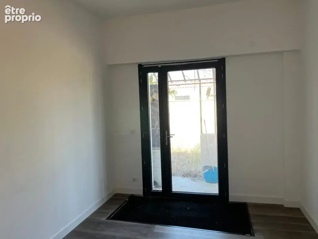 Maison de plain pied 188 m² avec terrain 1680 m² COUTRAS (33) - photo 8