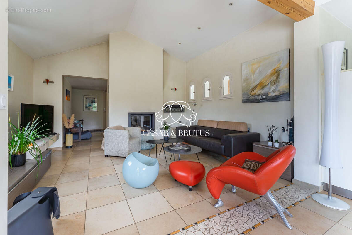 Maison 175 m² à Charly  - photo 5