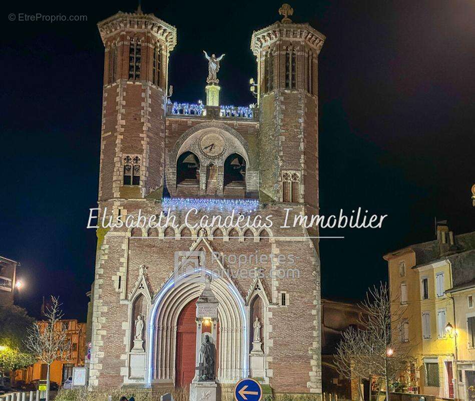 Appartement à CAZERES