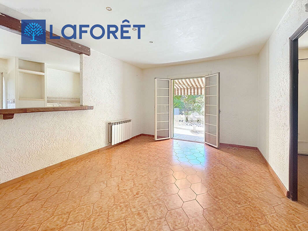 Maison Cagnes Sur Mer 9 pièce(s) 200 m2 - photo 11
