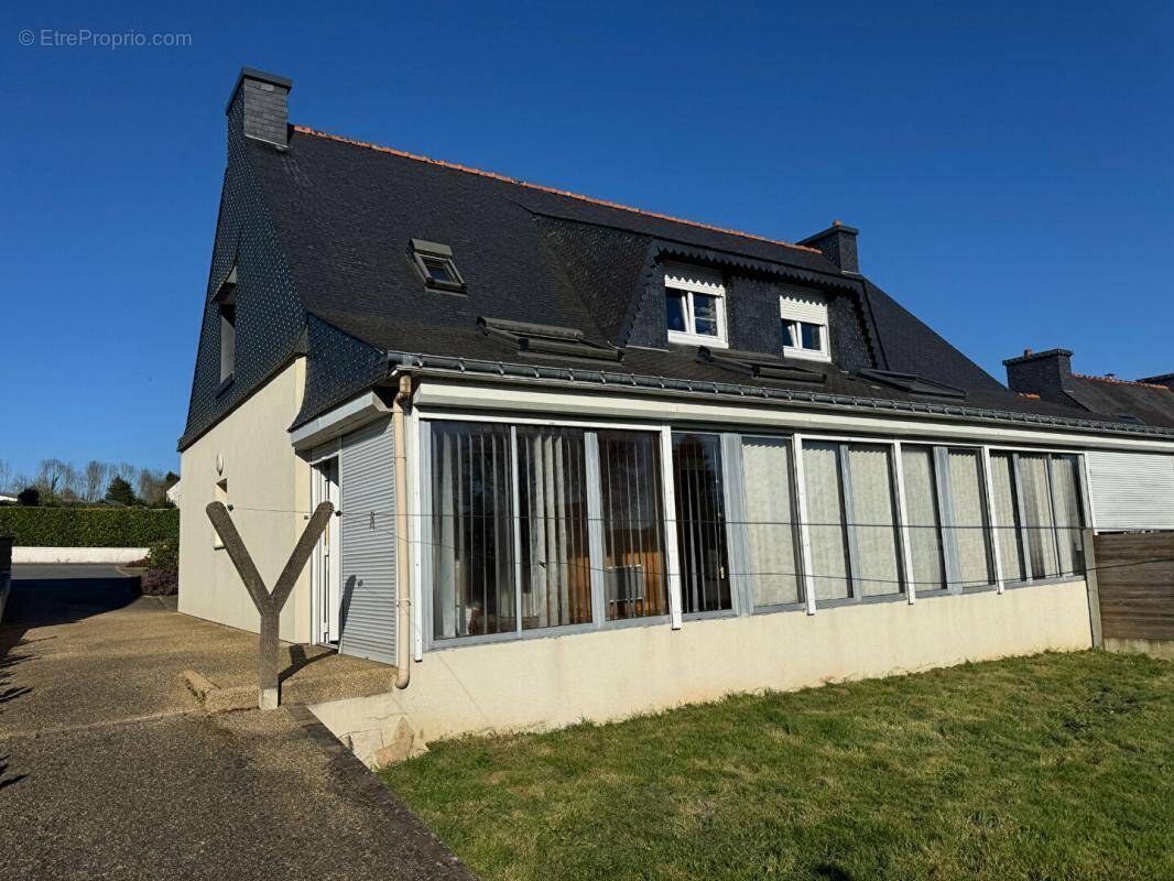 Maison à LOCMINE