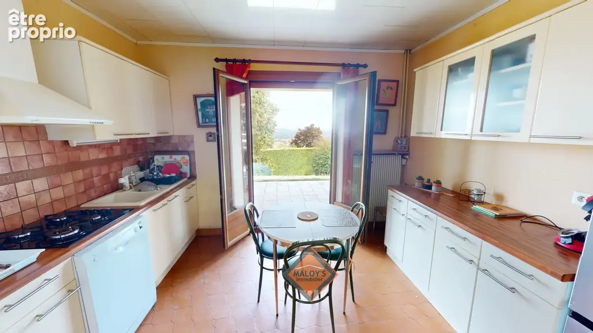 Maison familiale 378m2 avec piscine chauffée, vue panoramique et grand terrain - photo 6