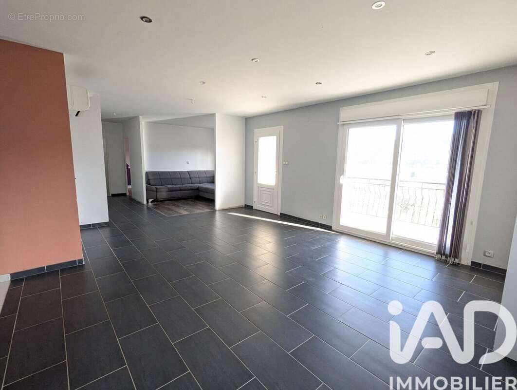 Photo 7 - Maison à SAINT-JEAN-DE-MUZOLS