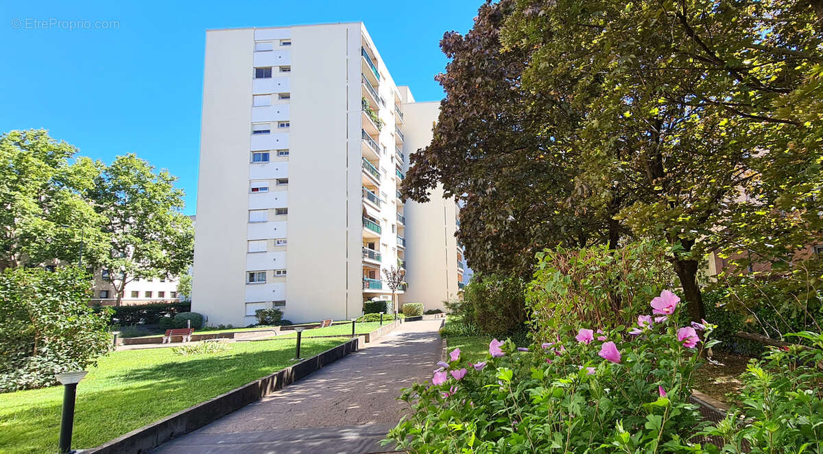 Appartement à VILLEURBANNE