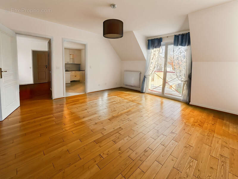 Maison à LE MESNIL-ESNARD