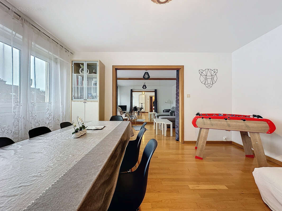 Appartement à MIRECOURT