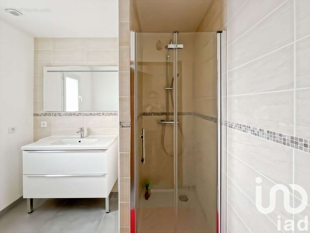 Maison 94 m² à Bagnols-Sur-Ceze  - photo 7