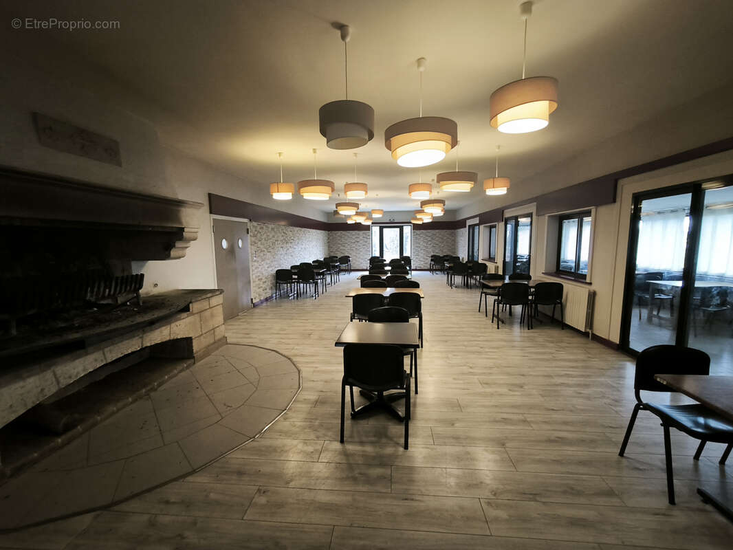 Appartement à LIVERS-CAZELLES