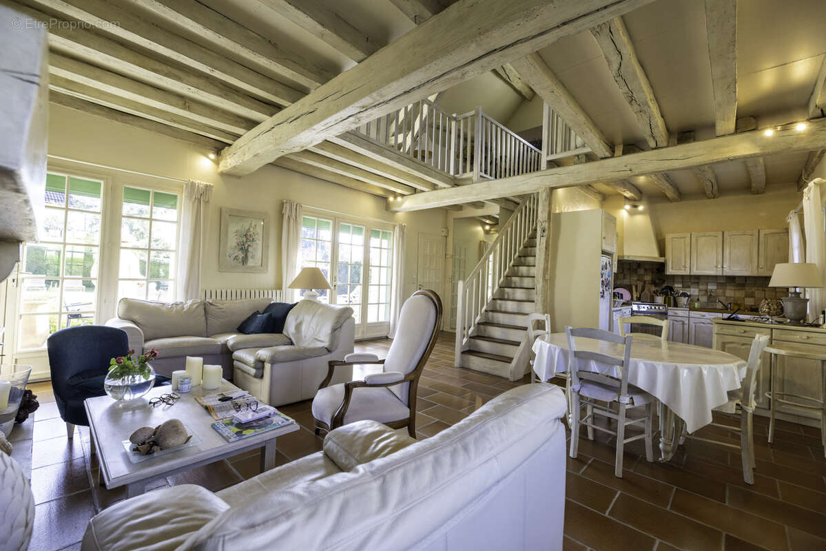 Maison à URZY