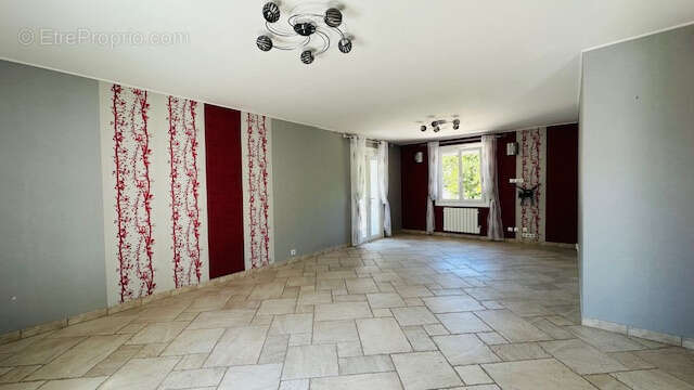 Maison à VAISON-LA-ROMAINE