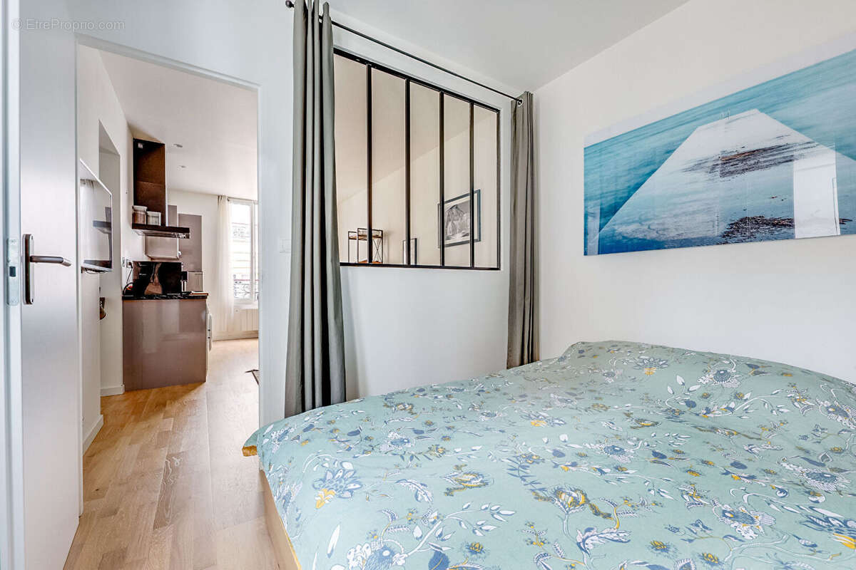 Appartement à PARIS-14E