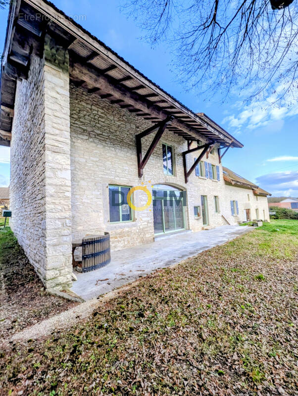 Maison à COURTENAY