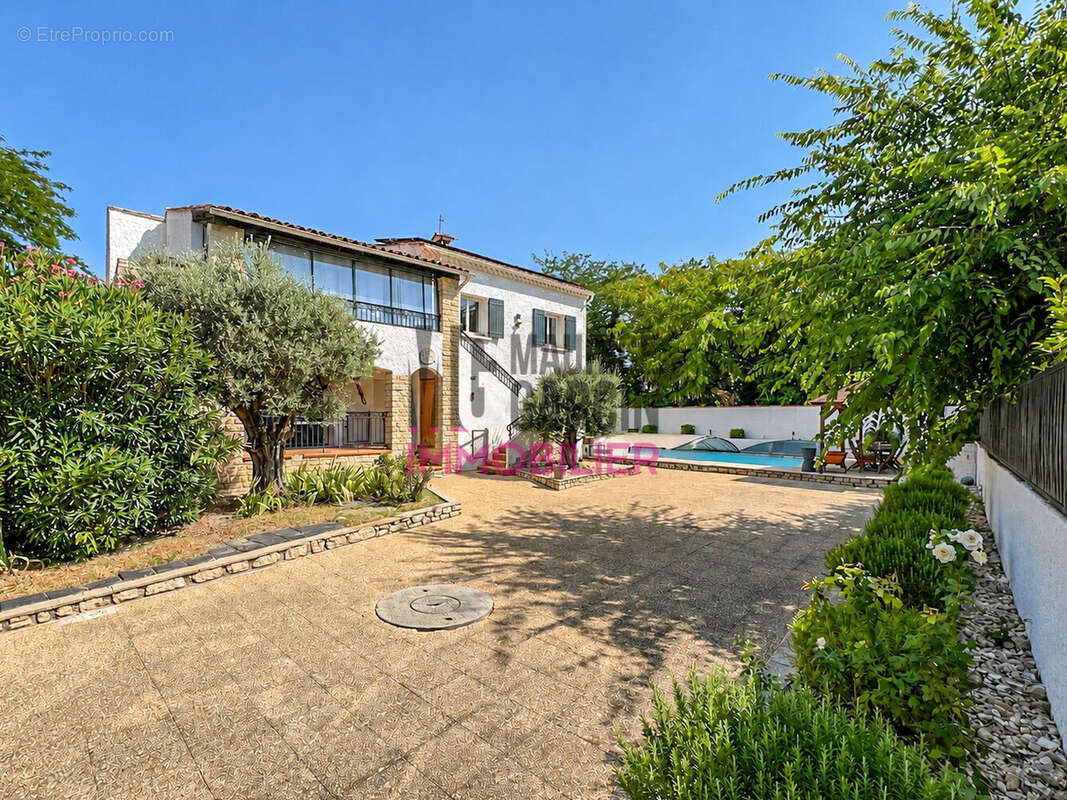 Maison 220 m² à Carpentras  - photo 5
