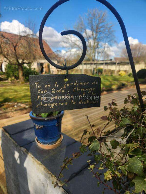 Maison à BEAURAINVILLE