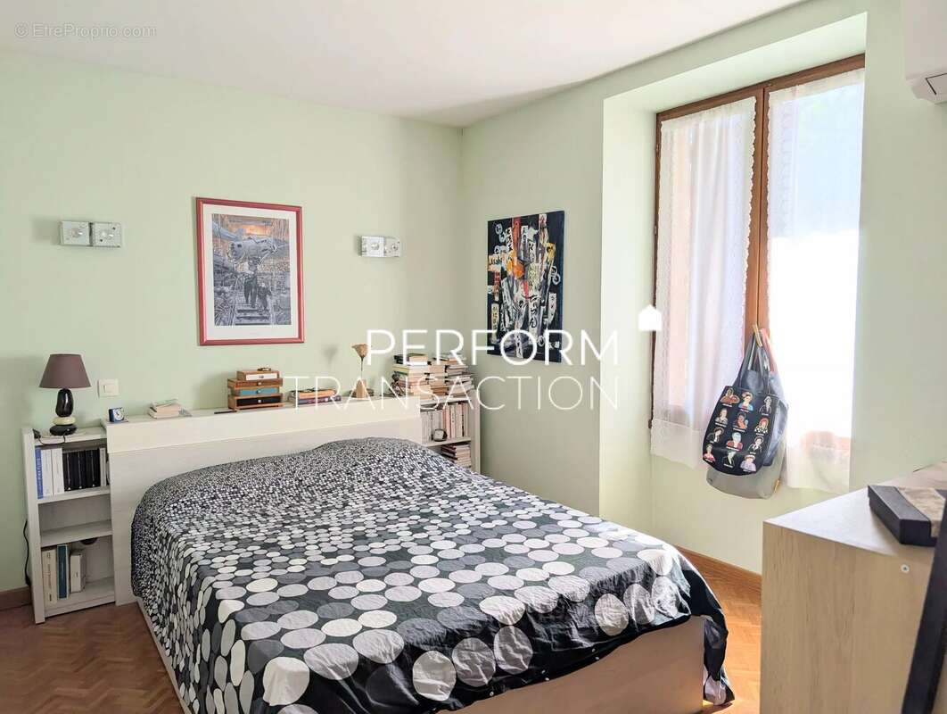 Bâtisse individuelle 130 m² – Terrasse 90 m² - photo 12