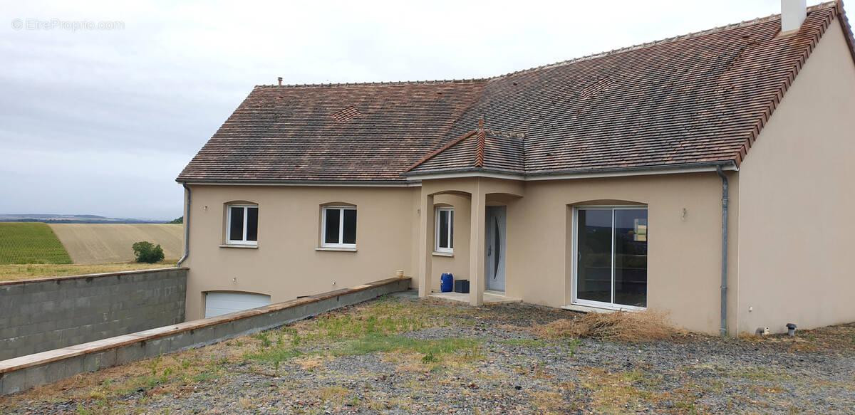 Maison à MARCILLY-SUR-VIENNE