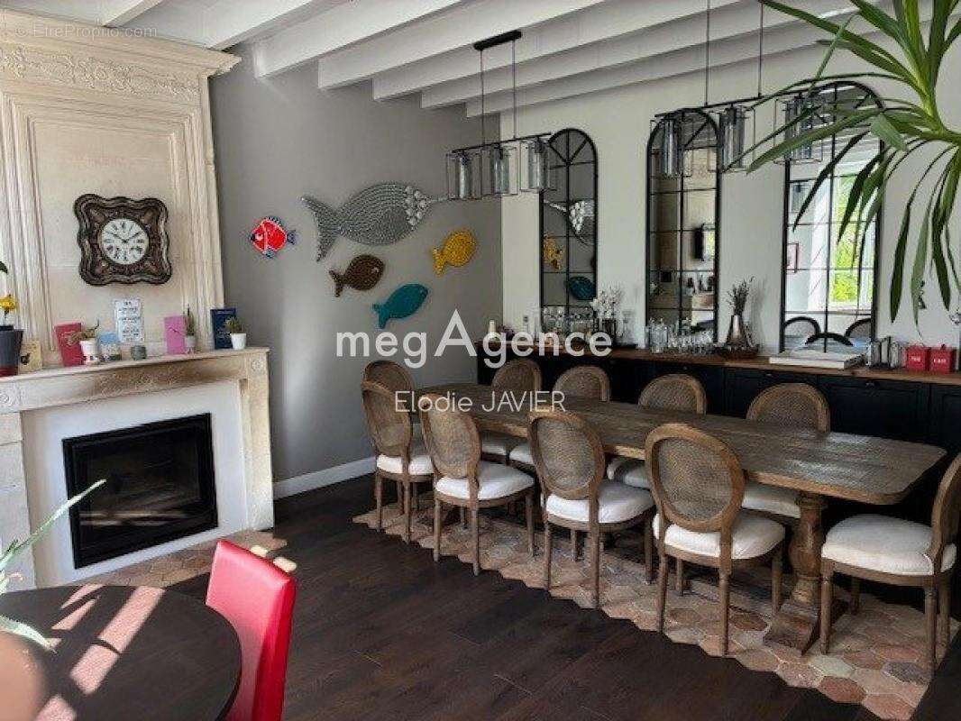 Maison à BRAUD-ET-SAINT-LOUIS