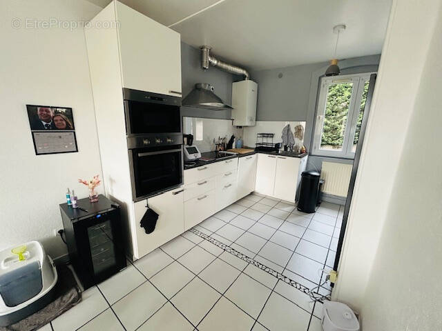 Appartement à SAINT-PRIEST-EN-JAREZ