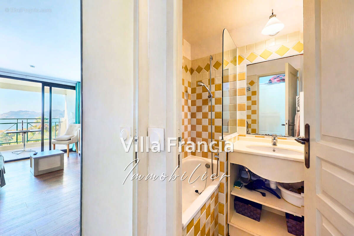 Appartement à CANNES