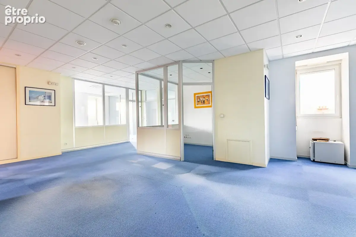Dpt Aisne (02), à vendre SOISSONS appartement 300 m2 - photo 8