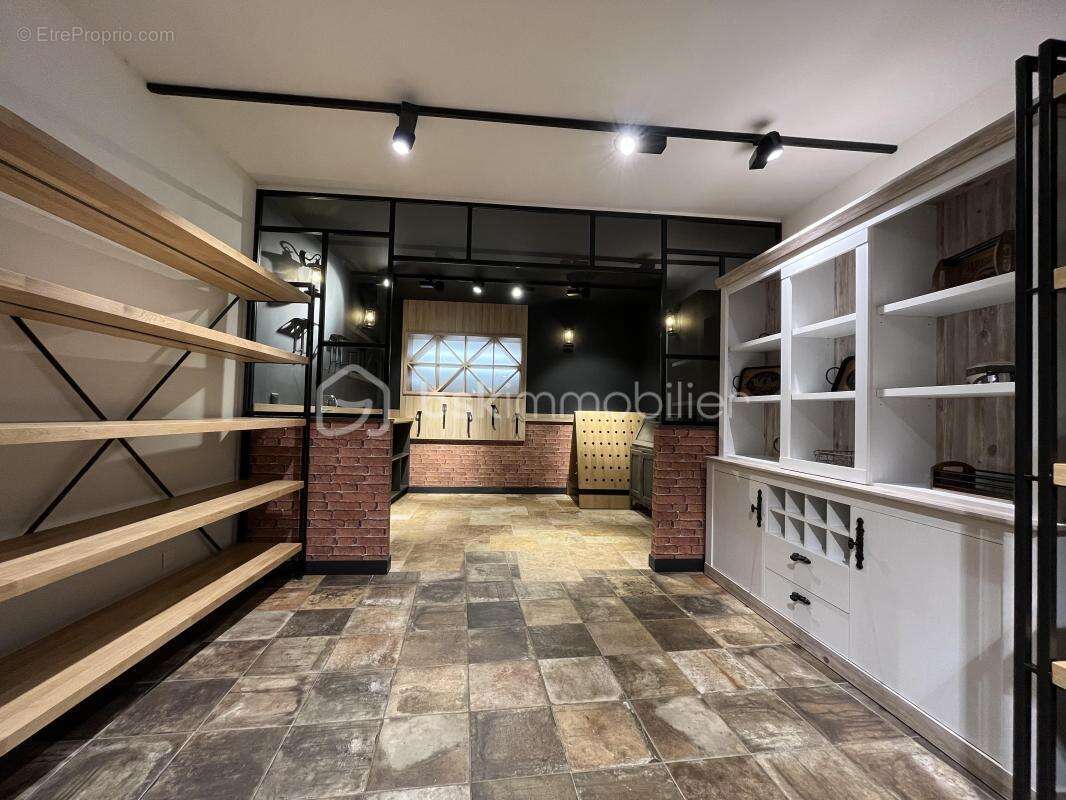 Commerce à PARTHENAY