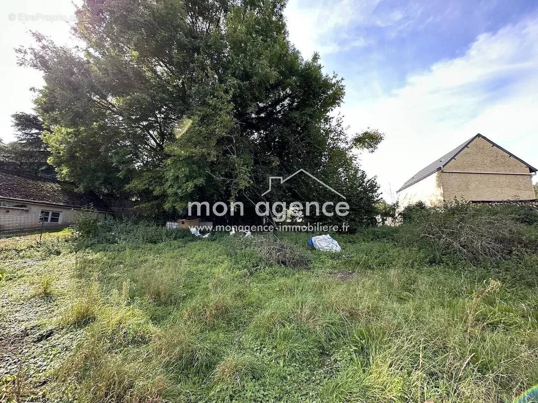 Terrain à PERRIERS-SUR-ANDELLE