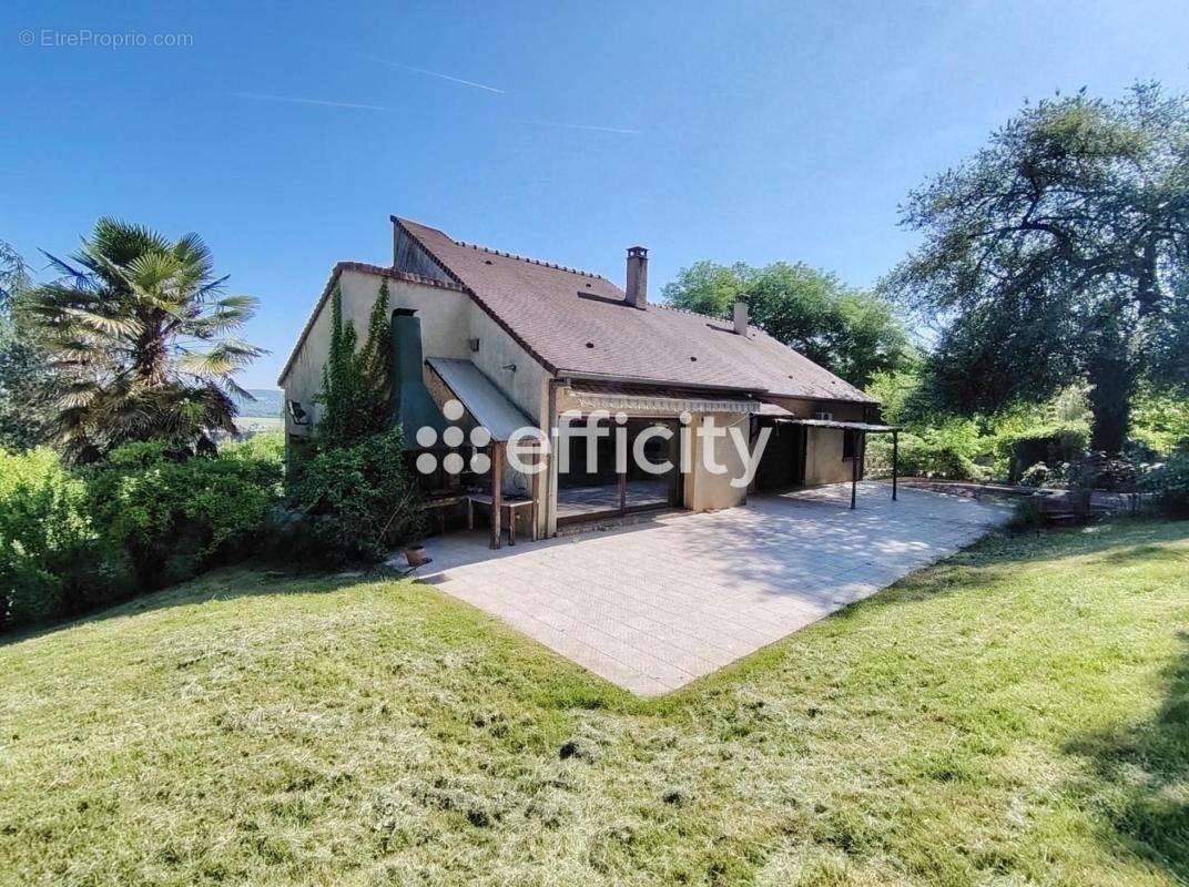 Maison à MEZIERES-SUR-SEINE