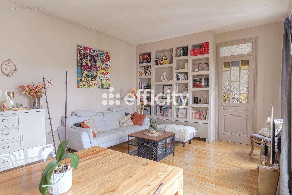 Appartement à LYON-4E