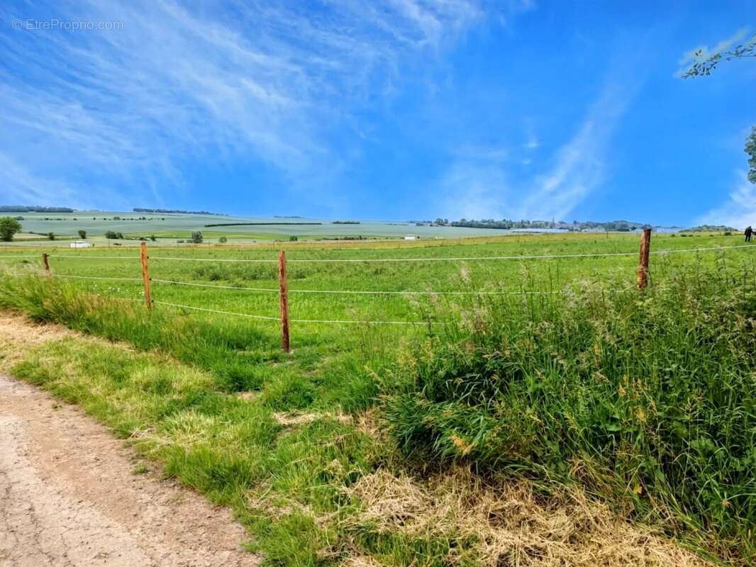 Terrain à GOUZEAUCOURT