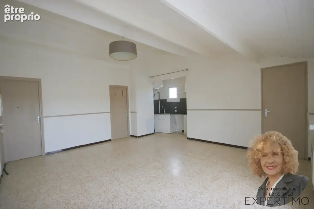 Appartement 50 m2 atypique  charme & volumes sous les toits - photo 7