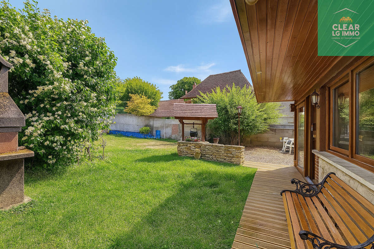 Grande maison familiale avec jardin et dépendances - photo 2